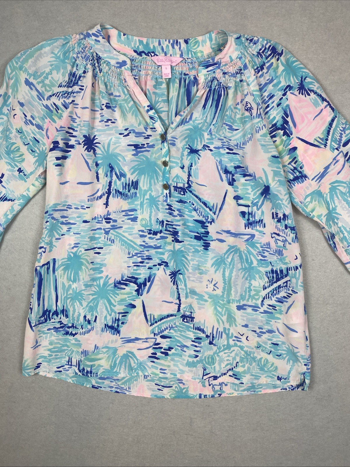 Lilly Pulitzer Women's Silk Blouse Size Small Blue Tropical Print Pullover Tunic