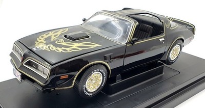 Joyride 1/18 Scale Diecast 33121 - Smokey and the Bandit Bandit's