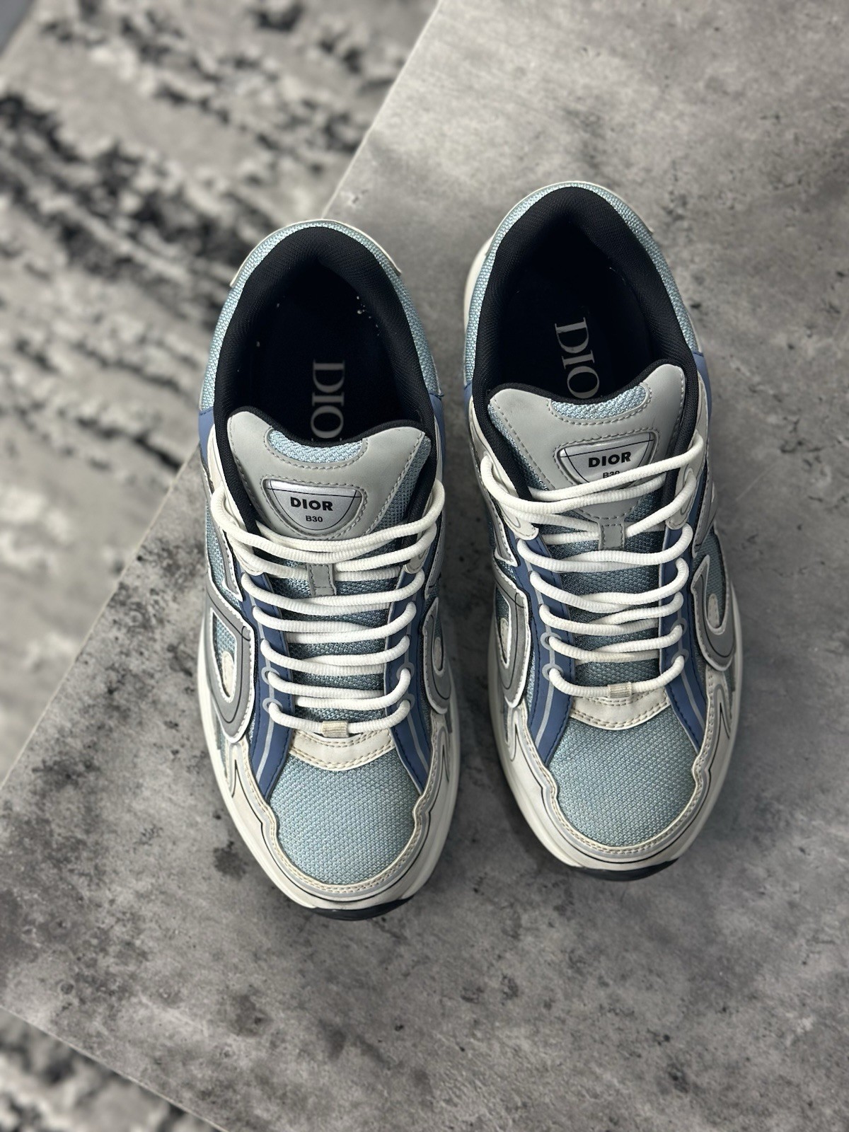 Dior B30  | Baby Blue | Size UK 9.5 EU 43.5 | Used image 6