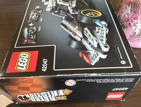 LEGO TECHNIC Police Interceptor 42047 Pull Back  185 Pieces. new damage to box.