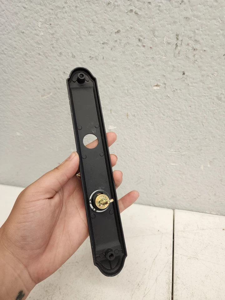 Wright Premier VMT115MB Storm Screen Door Keyed Locking Mortise Lever, Black 👁 - Image 4 of 4