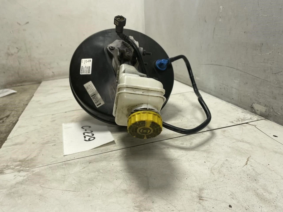 Fiat 500L 2014 refuerzo de freno eléctrico cilindro maestro con depósito OEM+ Foto 2 de 4