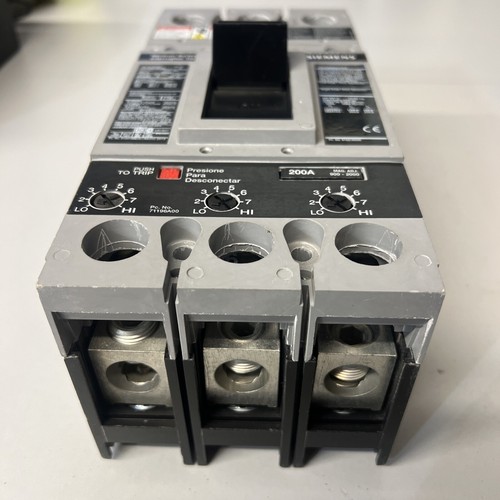 Siemens HFXD63B200 200 Amp 3 Pole 600 Volt Sentron Series Circuit Breaker - Picture 2 of 3