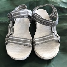 London Fog Women's Gray / White Eva Sport Shoreclub Sandal