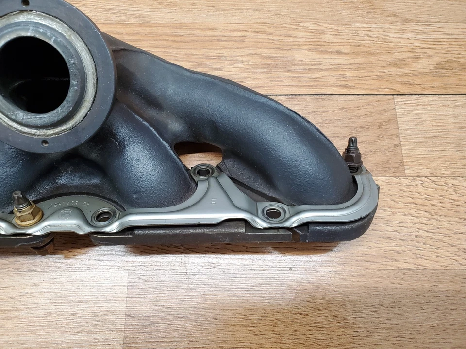 ✅OEM BMW F07 F10 F06 F13 F01 F02 N63 Escape Turbo Colector Izquierdo o Derecho Foto 3 de 4