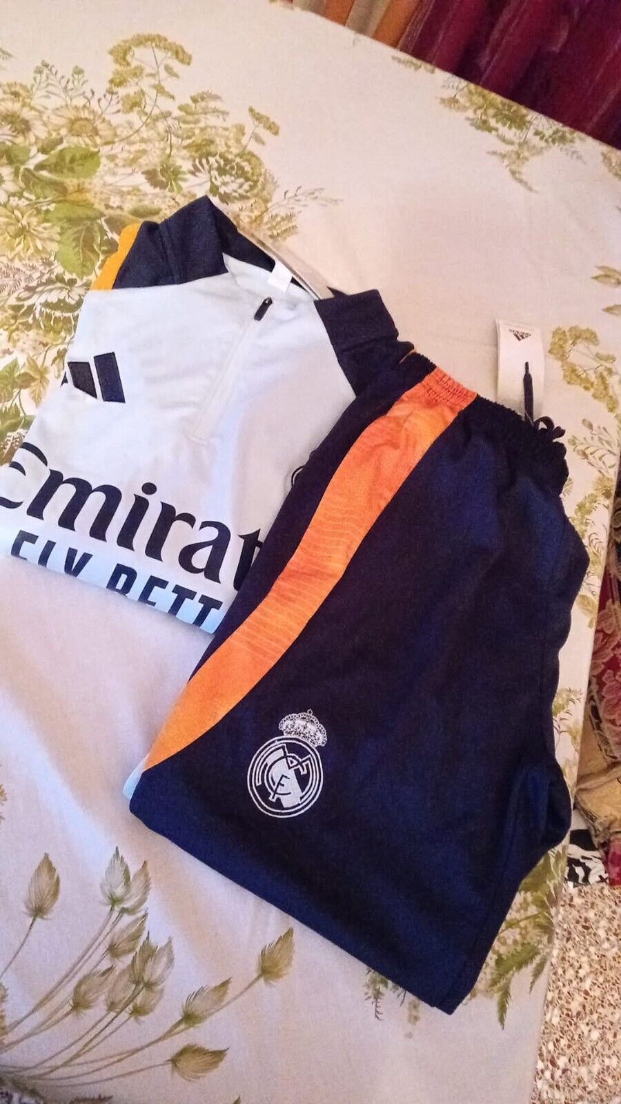 Foto 1 di 6