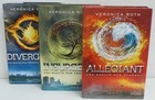 Divergent, Allegiant, Insurgent - Trilogia Completa di Veronica Roth ed. De A...