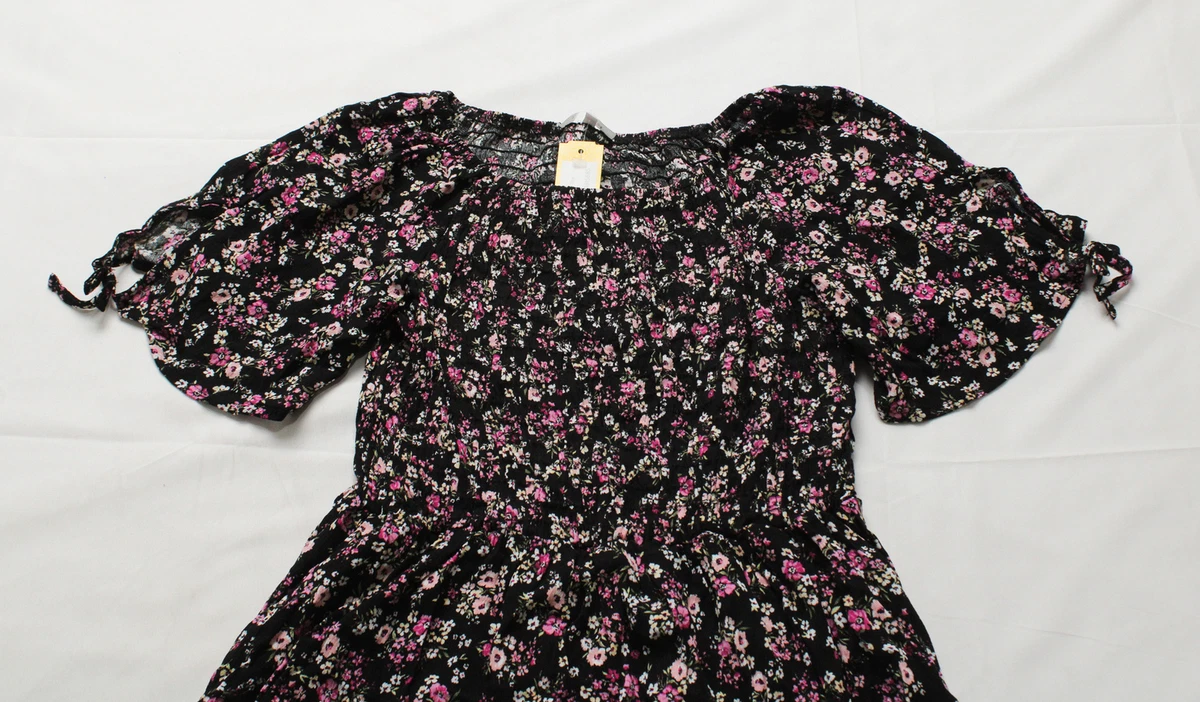 Persaya girl shop clothing brand