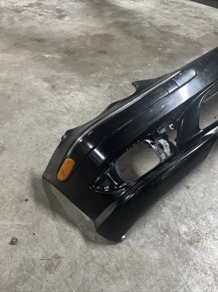 Mercedes-Benz Clase C C32 AMG 2002 parachoques delantero Foto 2 de 4