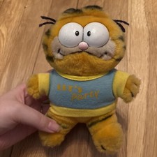 Vintage Dakin Garfield 1981 Plush Stuffed Animal  Let's Party"