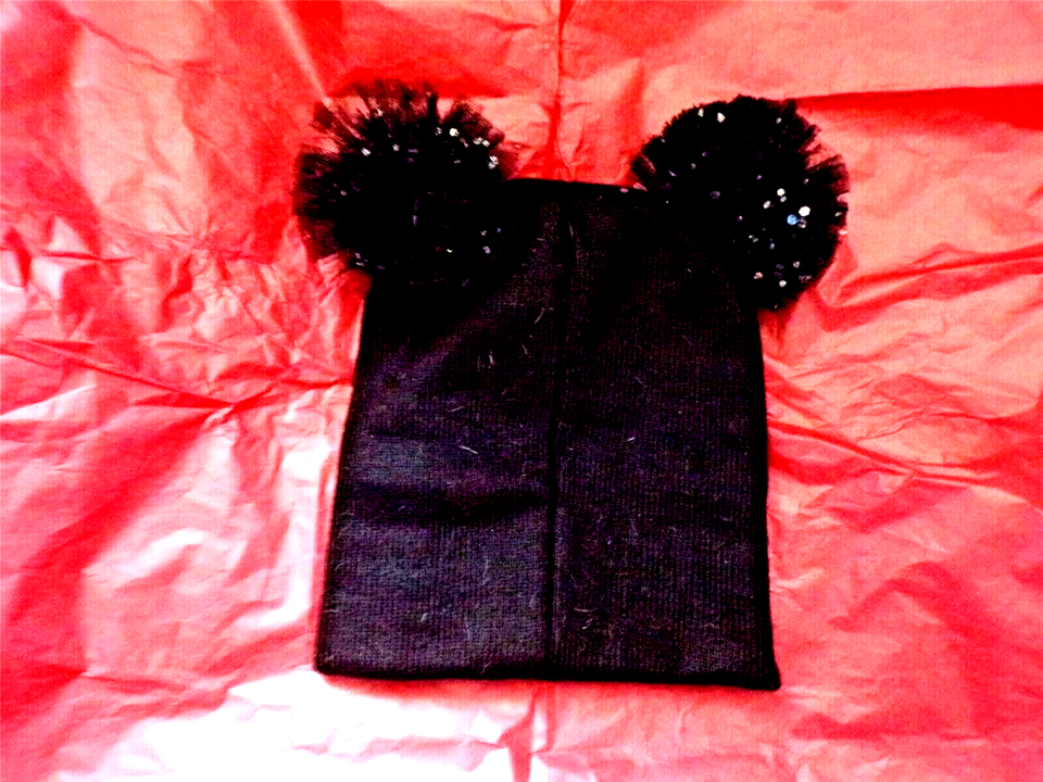 New Girls Disney Minnie Mouse winter knit 14 one Size Hat & used