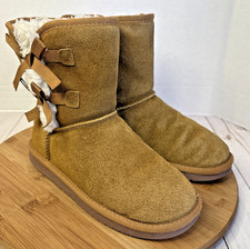 KOOLABURRA BY UGG 1019372 Victoria Short Sheepskin Boots Brown Girls US SIZE 3