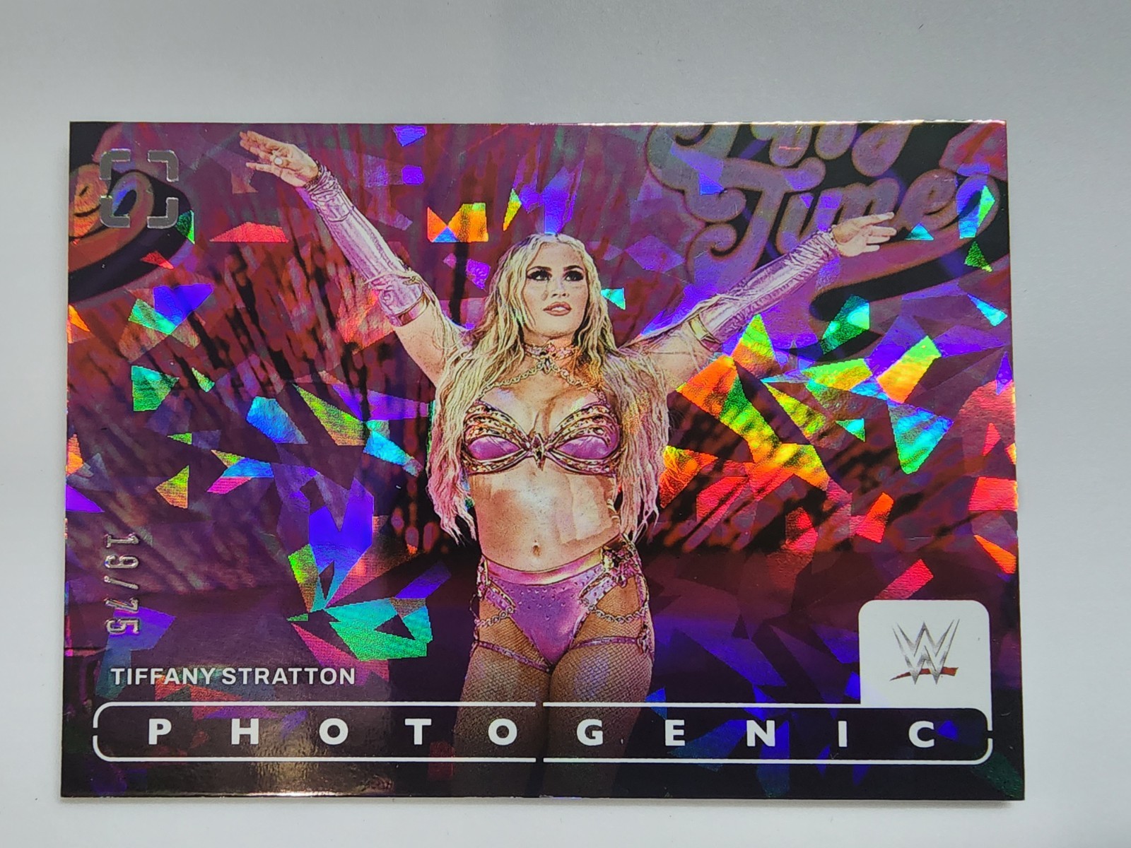 Tiffany Stratton 19/75 2024 Panini Photogenic WWE cracked ice