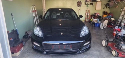 2011 Porsche Panamera 2