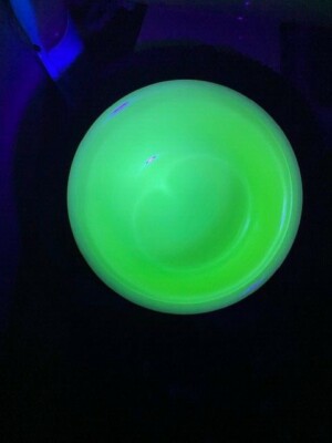 VTG Hamilton Beach Large 9'' Uranium Yellow Custard Glass Mixing Bowl Racine WI E