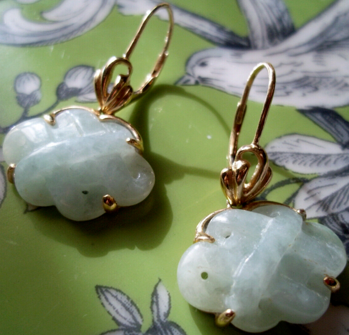 Vintage HK solid real 14k Gold Chinese Jadeite Jade Earrings Celtic knot bridal