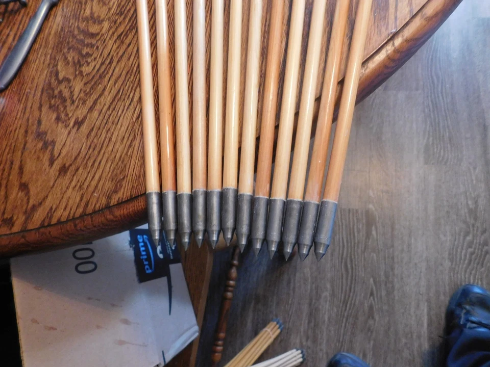 One Dozen New Matching Cedar Arrows - Image 4 of 4