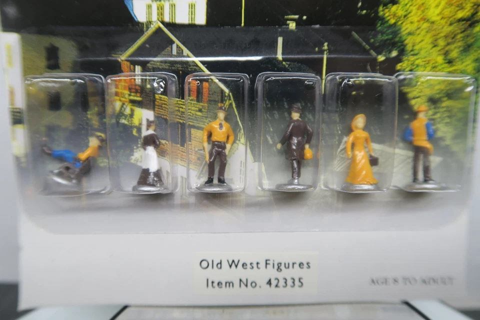 BACHMANN HO SCALE MINI PEOPLE #42335 OLD WEST FIGURES 6 FIGURE SET! ON CARD! - Image 3 of 4