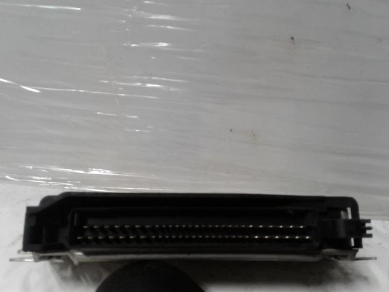 Módulo de computadora TCM 2002-2003 KIA SPECTRA K2NB189E0 Foto 2 de 3