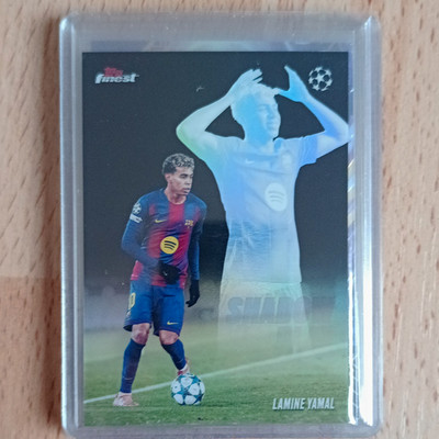Topps Finest UEFA Champions League Shadow SH-4 Lamine Yamal FC Barcelona