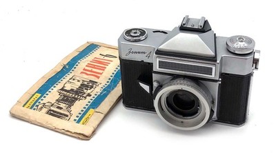 Soviet Zenit-4 KMZ 35mm SLR camera BODY