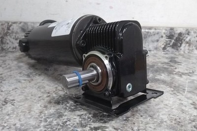 Dayton 3XA85 1/4 Input HP 90 RPM 90VDC Operating Voltage DC Gearmotor