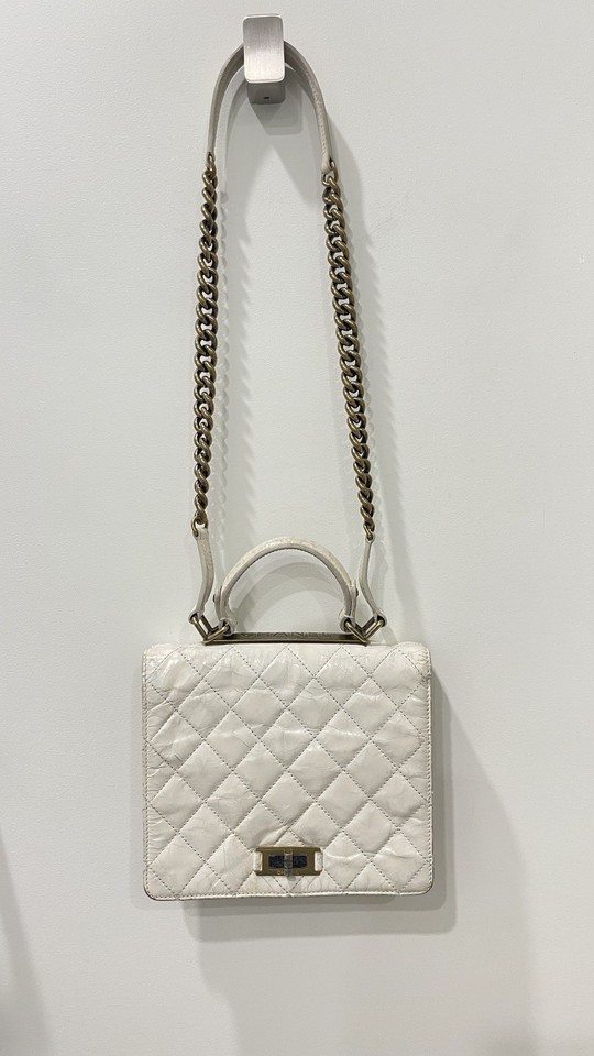   CHANEL Rare Vintage White Crackled Leather Shoulder Bag – Collector Piece