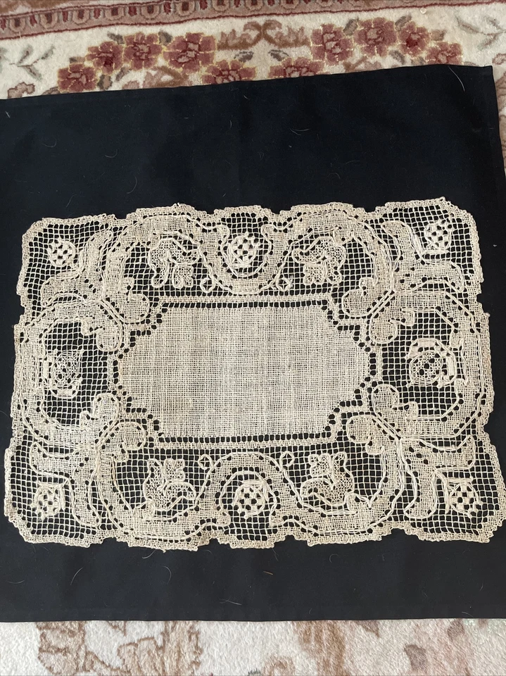 6 Piece HERITAGE LACE Beige Floral Centerpiece/Placemat Scalloped 12’ by 16” - Image 2 of 4