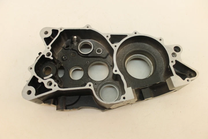 NOS Yamaha Crankcase 2 1974 MX250A MX250 365-15121-00 - Image 4 of 4