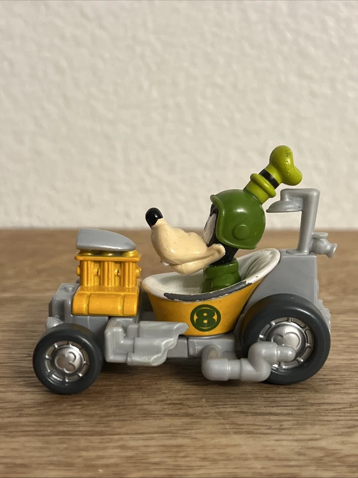 Disney Goofy In Roadster Racers Goofy Racer Plastic Die-Cast Toy Car - Image 4 of 4