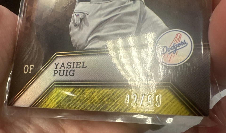 2016 Topps Triple Threads - Yasiel Puig #20 - Gold Refractor 42/99 - Dodgers - Image 2 of 3