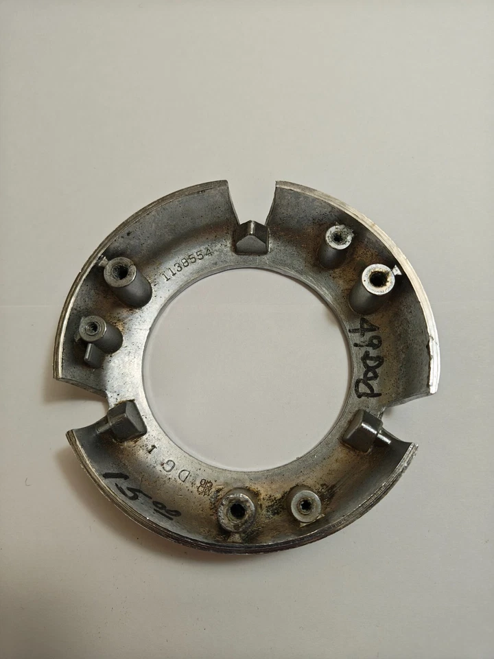 Dodge Meadowbrook 1949 volante bocina botón anillo retenedor 1138554 nuevo en stock Foto 4 de 4