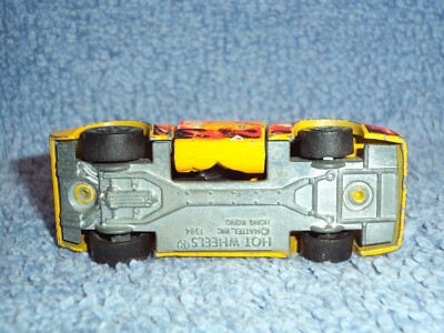 引退品!! Vintage Hot Wheels Crack-ups Side Banger #5 Yellow 1984 Made