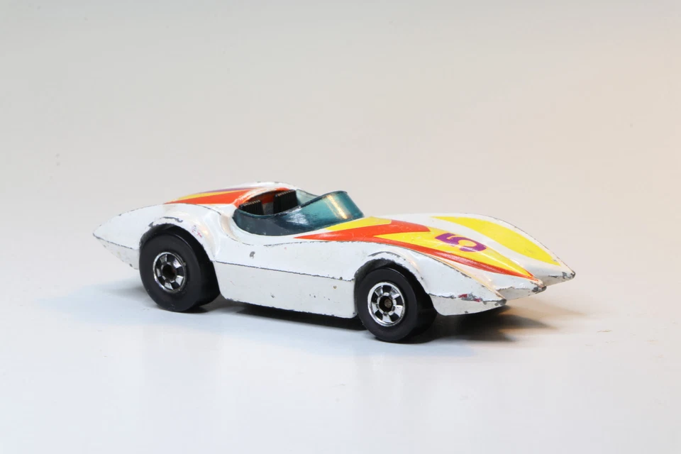 Coche modelo diecast vintage Hot Wheels 1976 blanco segundo viento colores voladores HK GC Foto 3 de 4