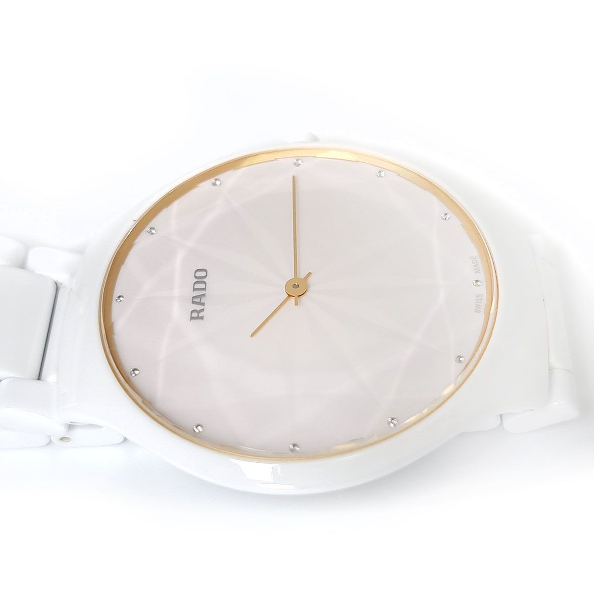 Never worn RADO white ceramic watch with new box The history of the Rado watch: a ceramic masterpiece main image 2