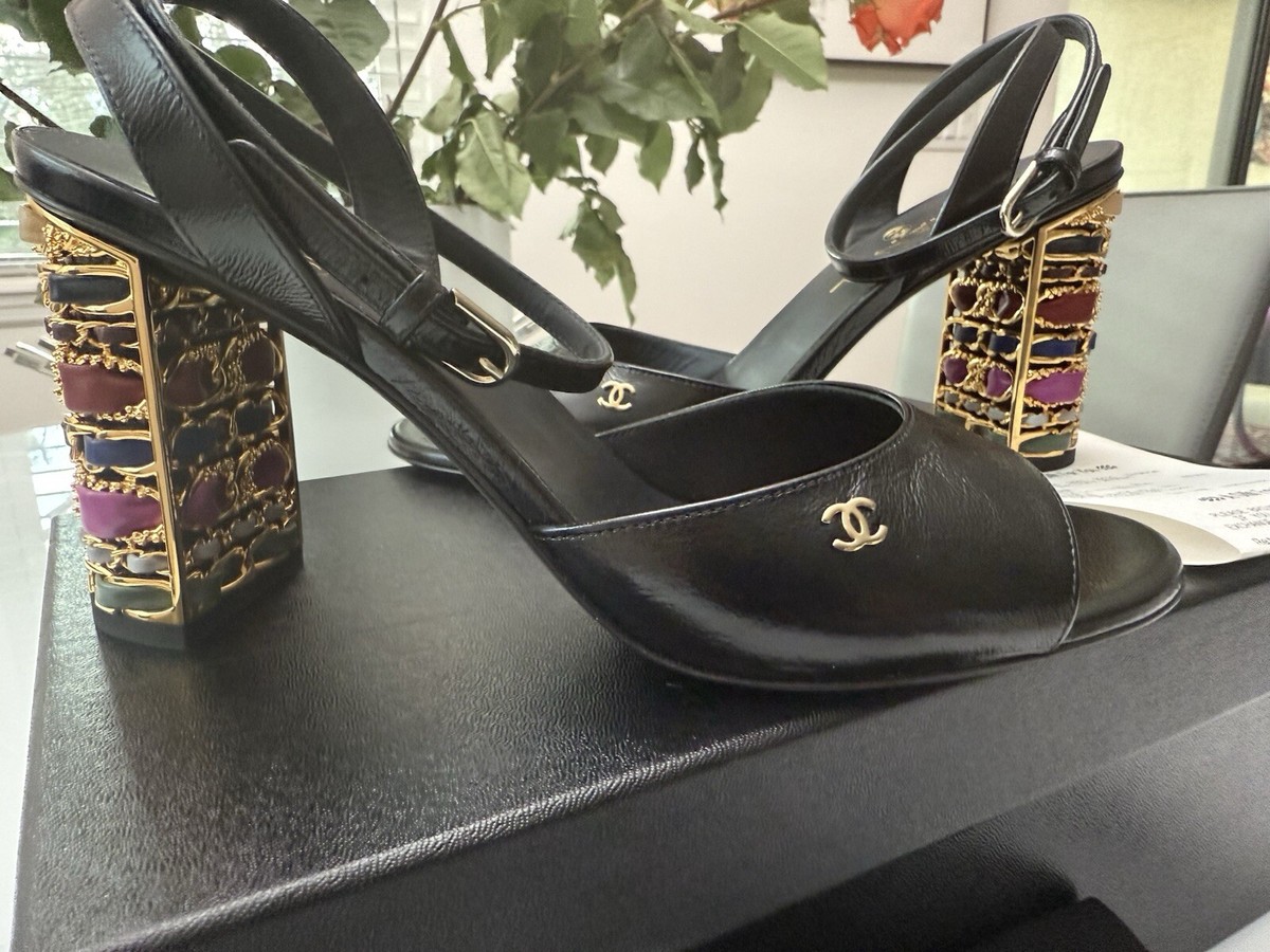 タイムセール売り切りChanel ブラック ミュール CHANEL Limited Edition Leather Metal Multi Open Toe Sandals