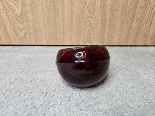 Vintage MCM Viking Glass Ashtray Orb Round Red Ruby Glass Mid Century - Image 4 of 4