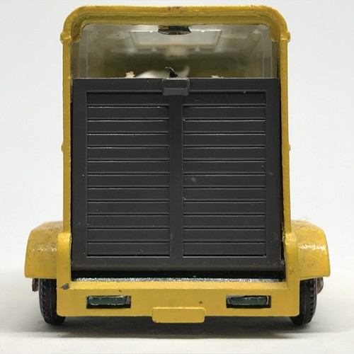 Lesney Matchbox Superfast Pony Trailer No.43 1970 Yellow W/Horses United Kingdom - Picture 3 of 11