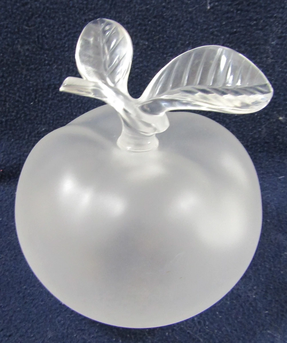 Nina Ricci Lalique In Collectible Decorative Glass & Crystal