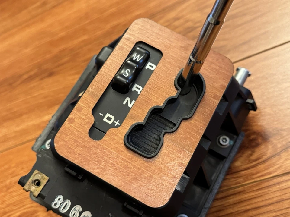 OEM 2001-2004 Mercedes-Benz R170 SLK230 SLK320 Floor Gear Shifter Selector Assy. - Image 2 of 4