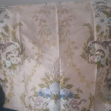 Designers Guild The Royal Collection Henrietta Lapis .65x60cm.