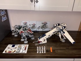 BRICKZ Custom Star Wars Republic Dropship AT-OT 10195 & 1 Lego Clone Sniper