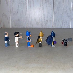 5 DC LEGO 70909 Minifigures Bruce Wayne White Tuxedo, Alfred, 3 Batman, Penguin