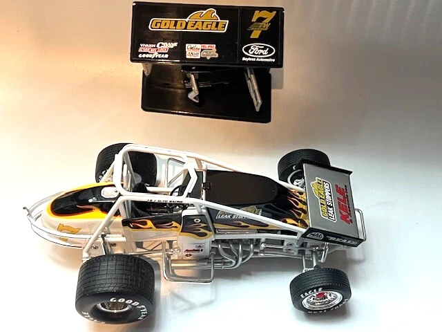 GMP 1:25 1997 Jeff Swindell Gold Eagle #7tw Sprint Car Leak Stoppers - Image 2 of 4
