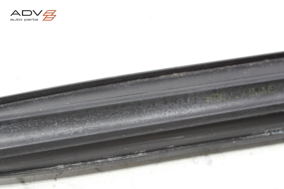 BMW M235i M240i 230i F22 2014-2021 puerta lateral izquierda ventana guía canal sello OEM Foto 4 de 4