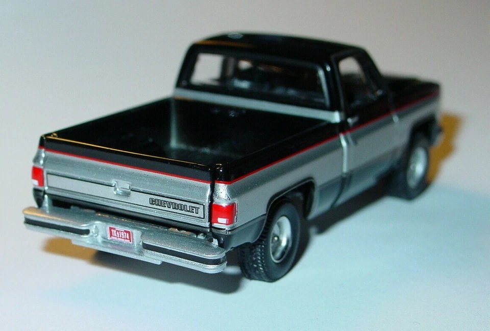 1981 CHEVY CHEVROLET SQUAREBODY MUSCLE PICKUP TRUCK -Black/Silver, 1/64 - Image 4 of 4