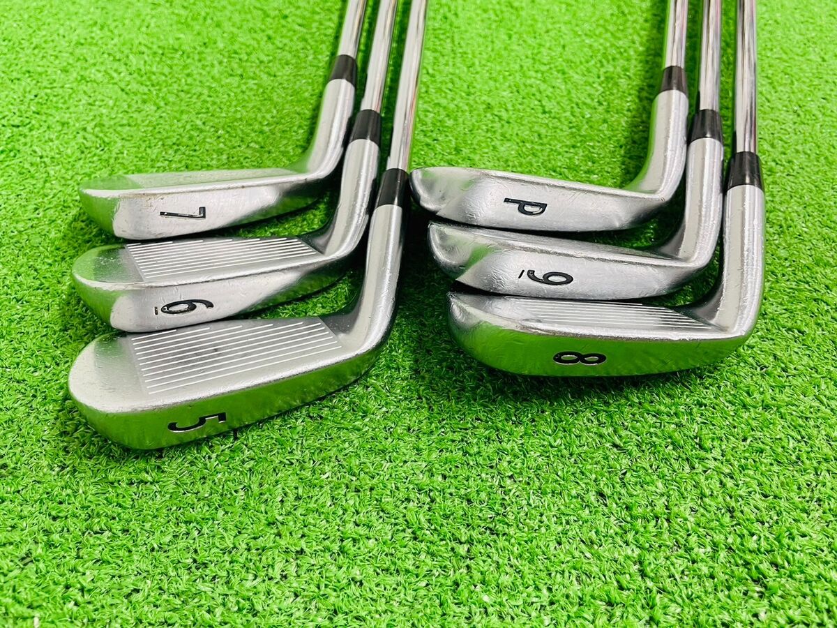 Titleist 712 CB Forged Iron 5-9+PW RH Ns Pro 950GH Stiff Titleist 712 CB Forged Iron 5-9+PW RH Ns Pro 950GH Stiff