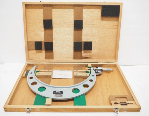 Mitutoyo 11-12" MDC-12 293-758-10 Outside Micrometer W/ Calibration & Box