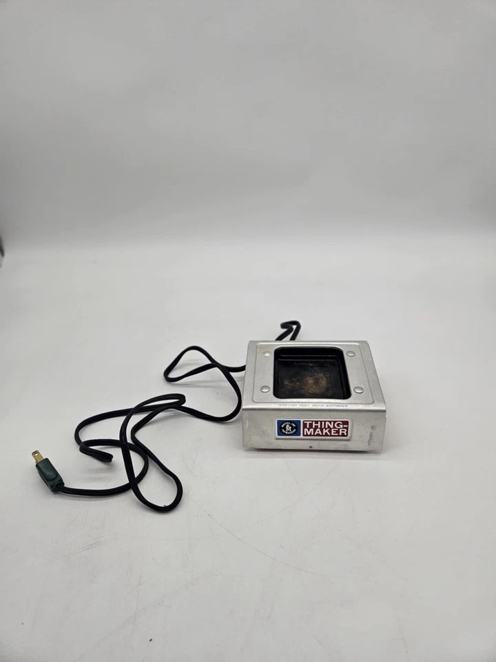 Mattel Thingmaker Creepy Crawler 1964 vintage con 8 moldes, 3 plastigoop funcionando Foto 4 de 4