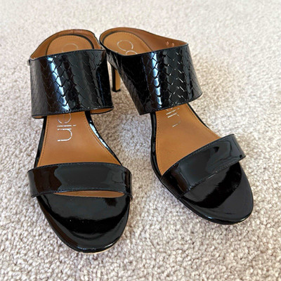 Calvin Klein Women s Black Patent Leather Open Toe Slip On Mule Heels 8